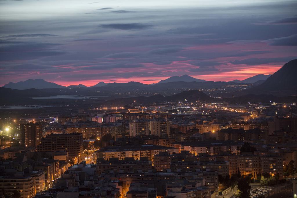 Alicante Skylights Apartments Phòng bức ảnh